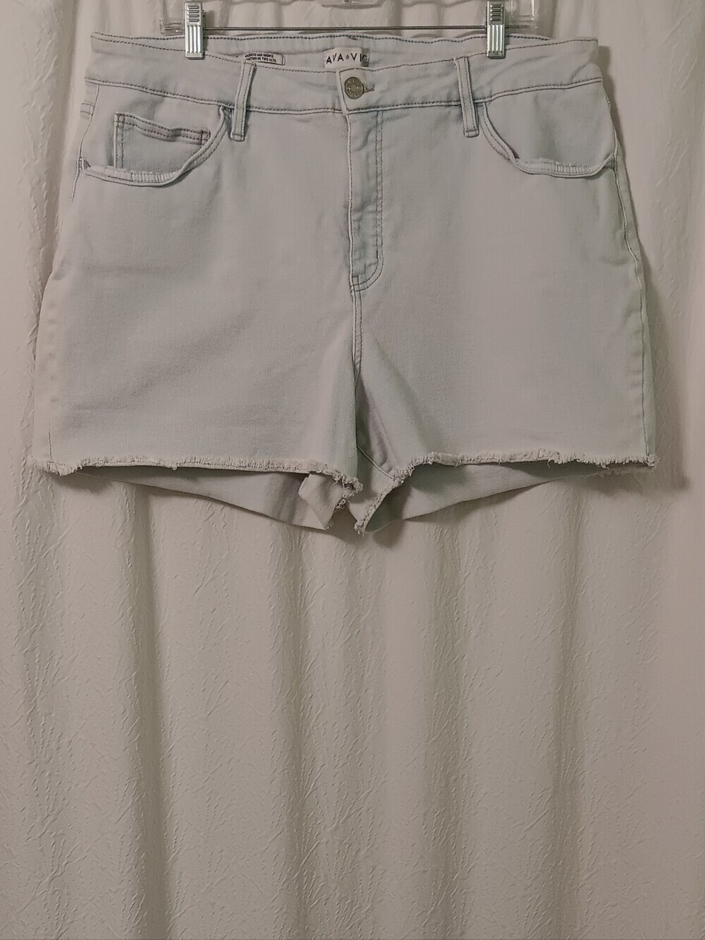 AVA VIV High-Rise Light Blue Cutoff Shorts Size 20